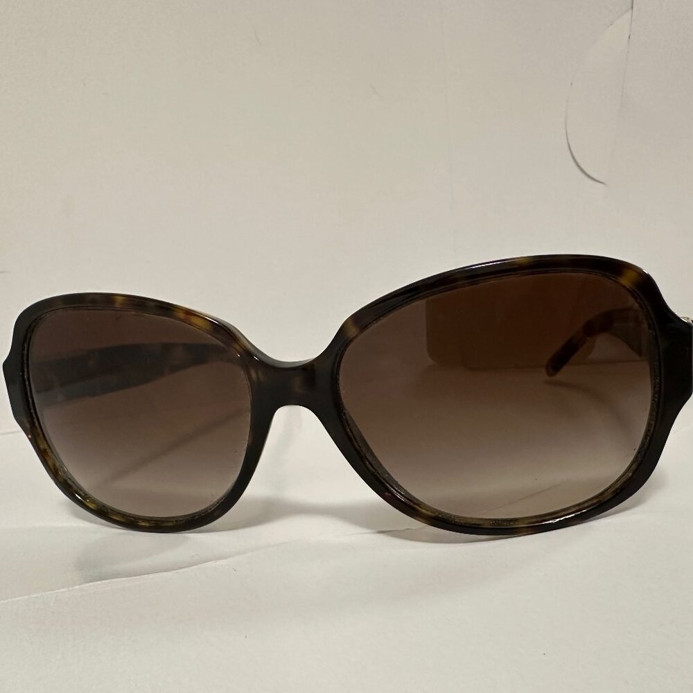 Tory Burch Tortoise Sunglasses with Case - Picture 2 of 4